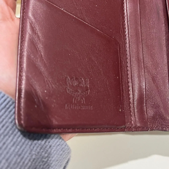 MCM Long Bifold Wallet - Picture 9 of 16